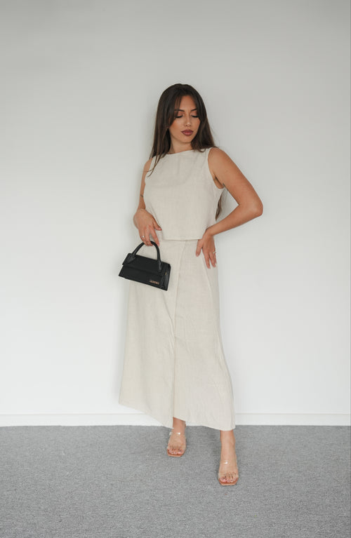 Ensemble en lin beige
